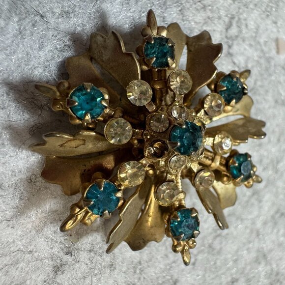 Vintage Gold-Tone Rhinestone Snowflake Brooch Pin With Blue & Clear Crystals - Picture 5 of 5